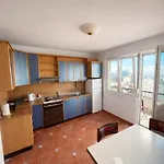 Above The City, Walk Everywhere - 2br, 2 Baths Апартаменты *