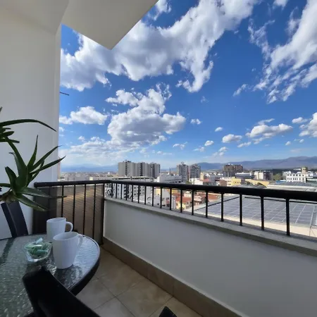Above The City, Walk Everywhere - 2br, 2 Baths *